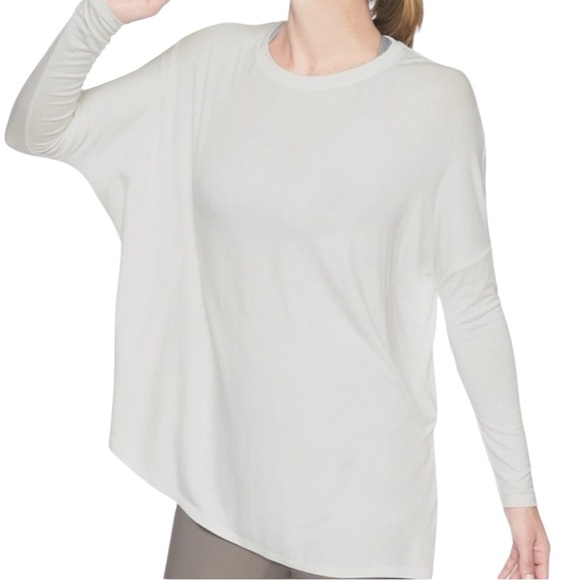 Athleta Tops - Athleta Cloudlight Relaxed Asymmetrical Long Sleeve Top
